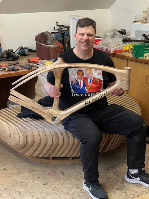 Renovo Frame of Just Friends